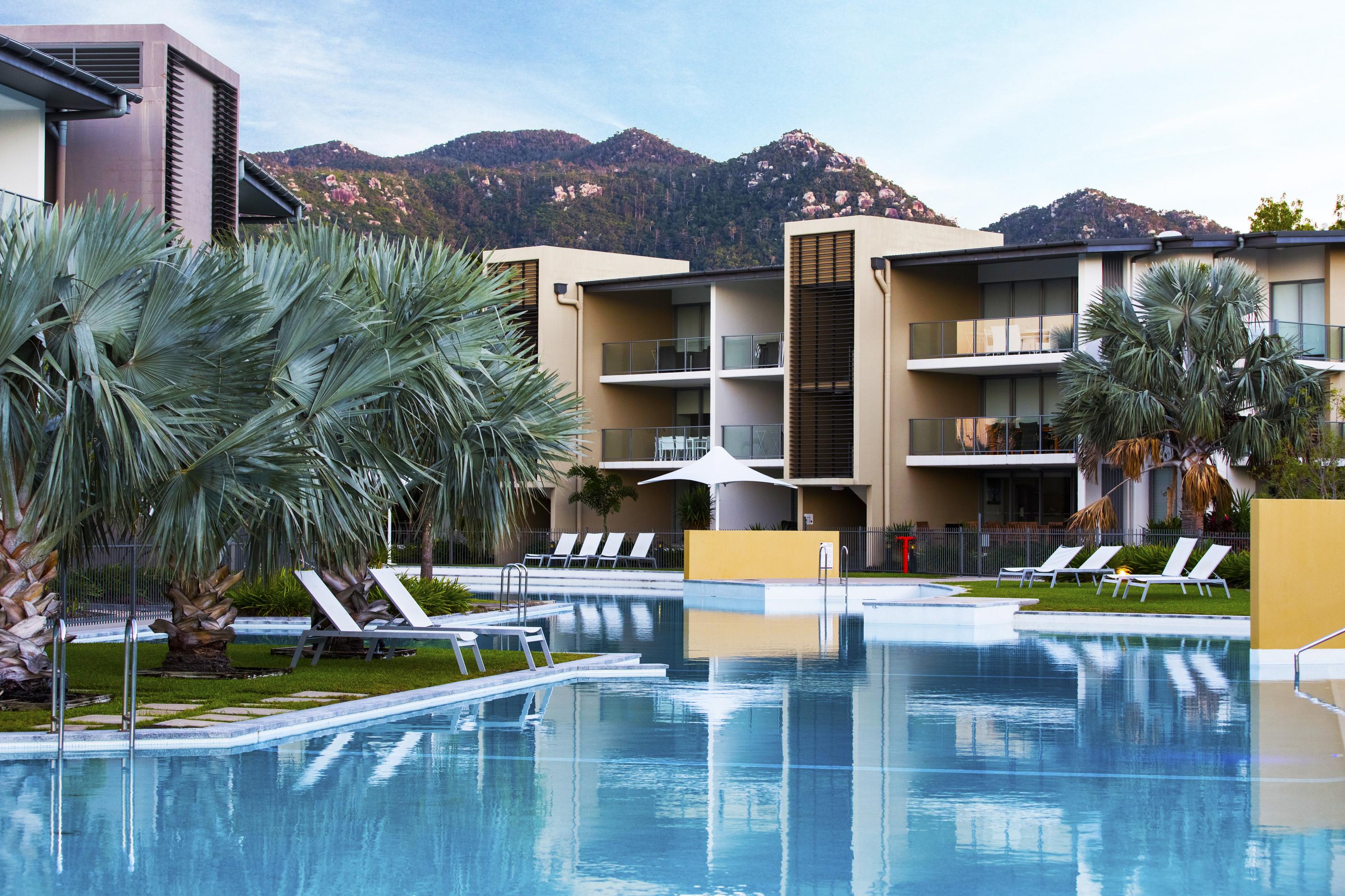 Hotel Peppers Blue On Blue Nelly Bay Zewnętrze zdjęcie The Westin Resort and Spa, La Manga